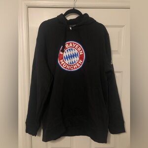 Adidas Mens Bayern Munich hoodie. Size XL. NWT.